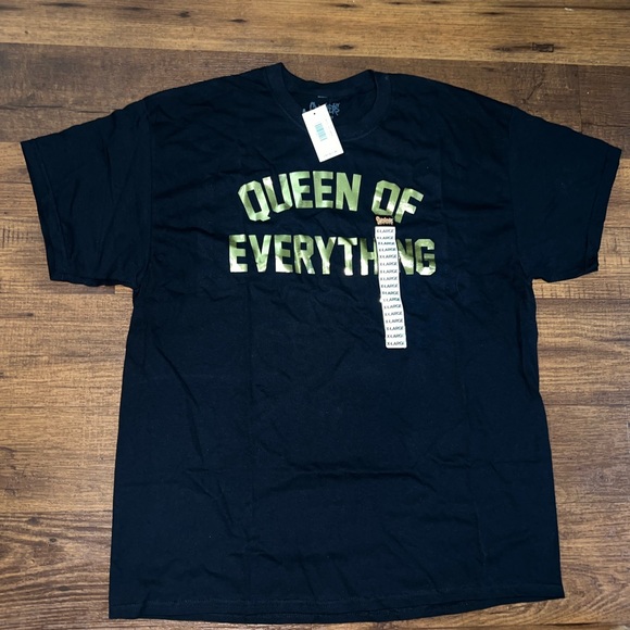 NWT SPENCERS Adult Tshirt XL - Picture 3 of 3